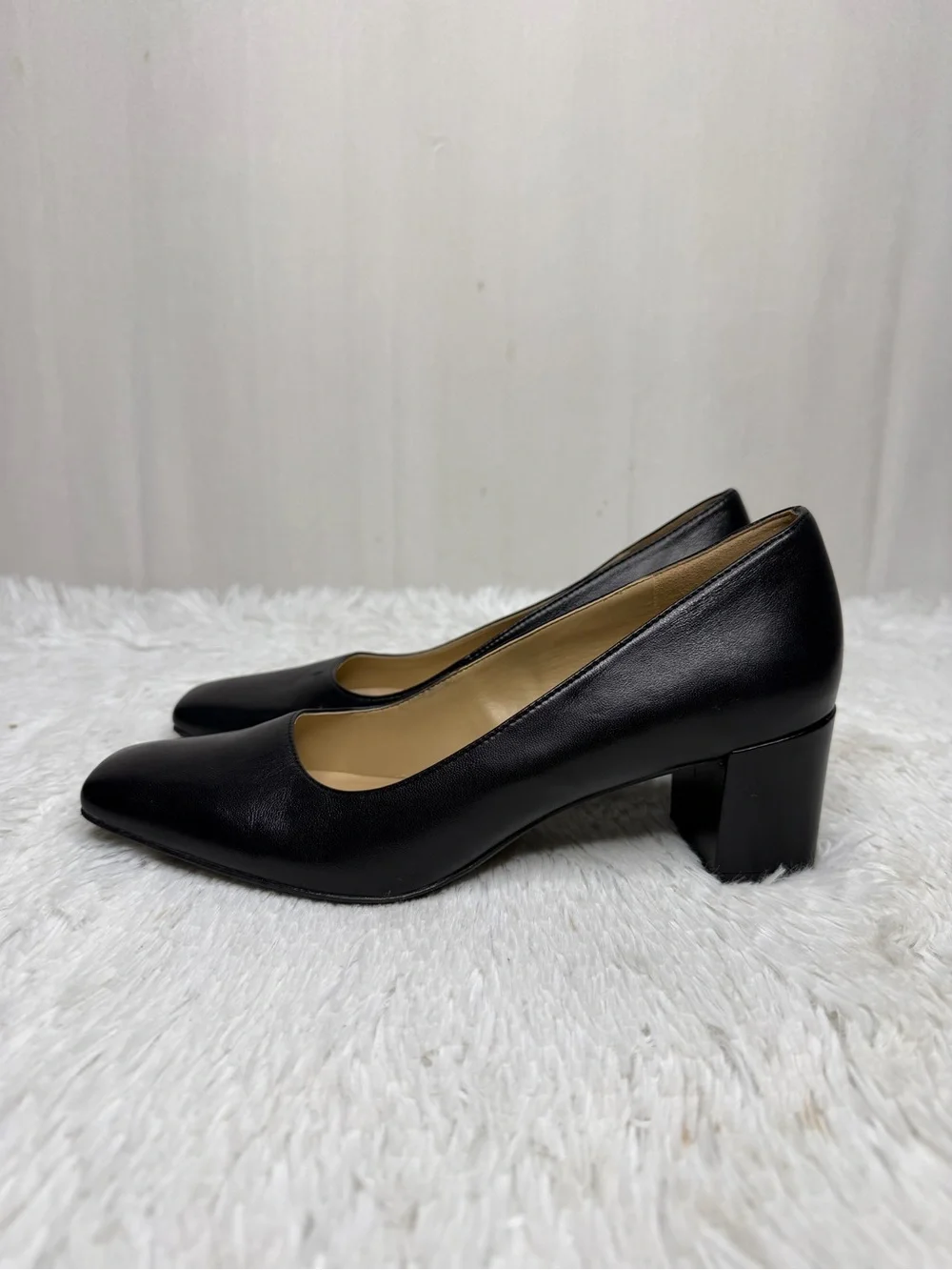 NATURALIZER / Karina black leather square toe block heel pumps / 8.5
